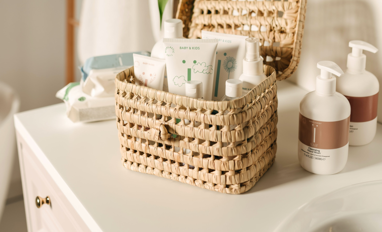 Place hygiene items in the bathroom in one place, if at all possible. The otherwise imperceptible turn of the body to reach for something will now be very noticeable.